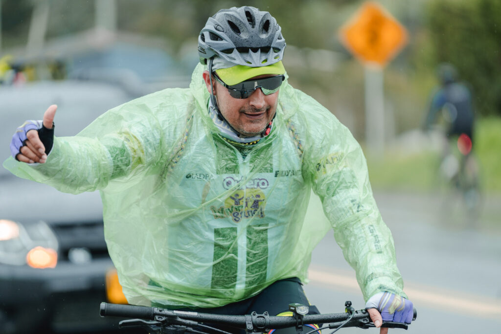Ciclistas adventistas durante Esperanza Sobre Ruedas Quiero Vivir Sano 2025